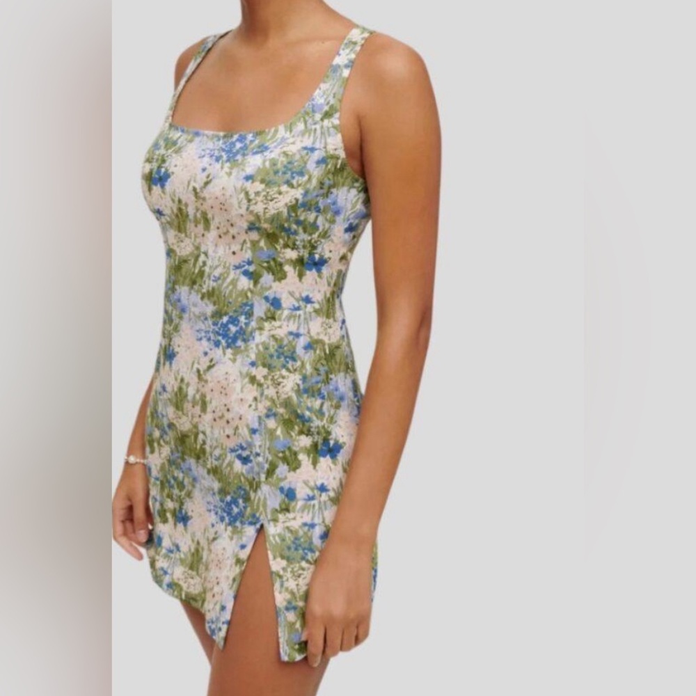 NWT Reformation Noha dress hillside print size 2